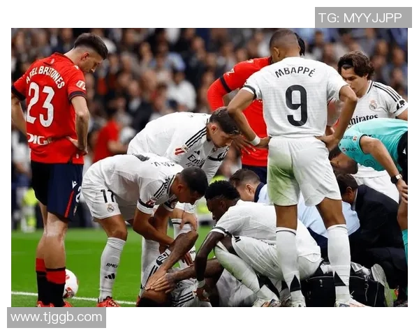 中超精彩对决皇马与那不勒斯激战成和帽子戏法瞬间引爆全场盛况回顾